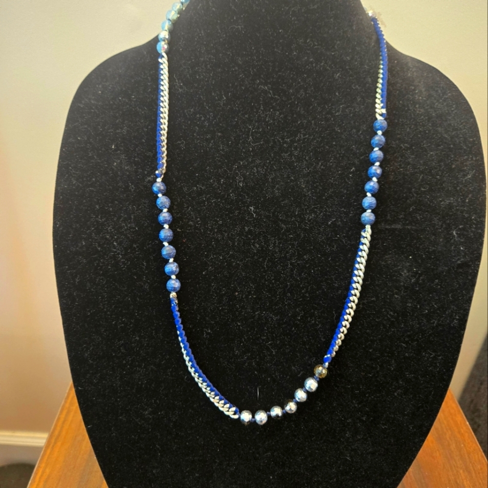 Blue Bead Strap Necklace